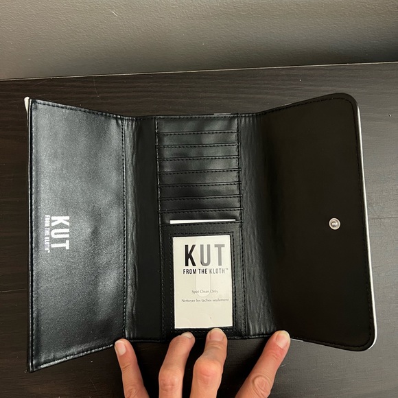 Wallet by Kut from the Kloth - Picture 4 of 5